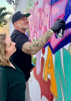 Спрей и обиколка с Quake в Wynwood Walls