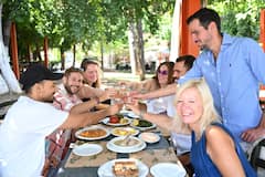 Descubre los sabores secretos de la gastronomía local