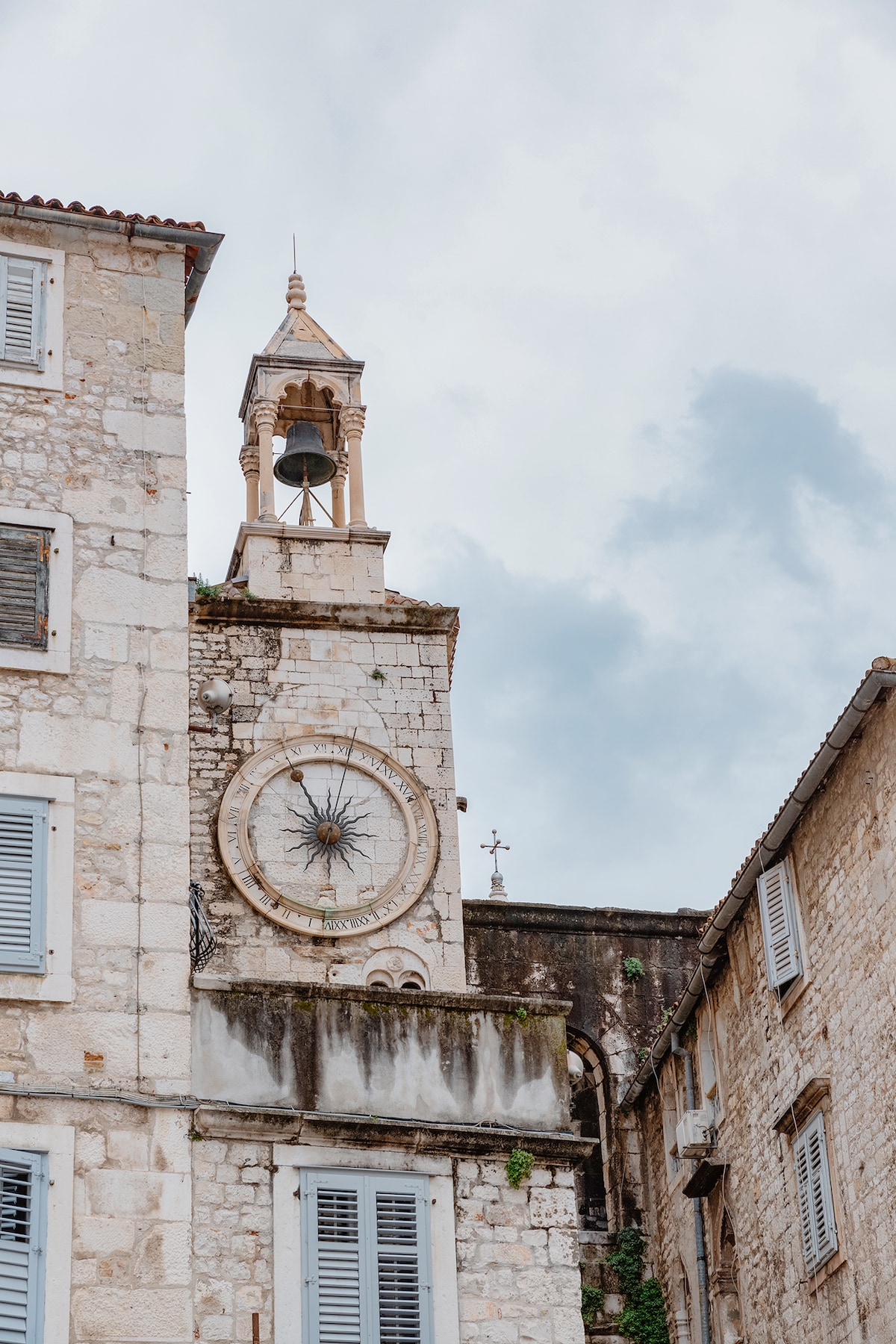 Walk Split Old Town with an Art Historian