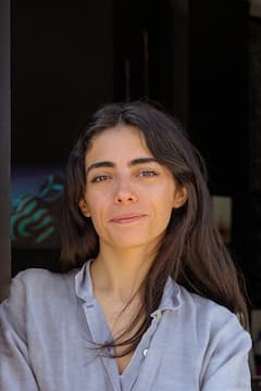 რომის დაკარგული პოეზია თეატრის მსახიობთან ერთად