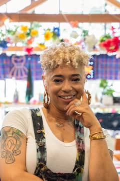 Sip Vibe & Design A Vintage T-shirt Workshop