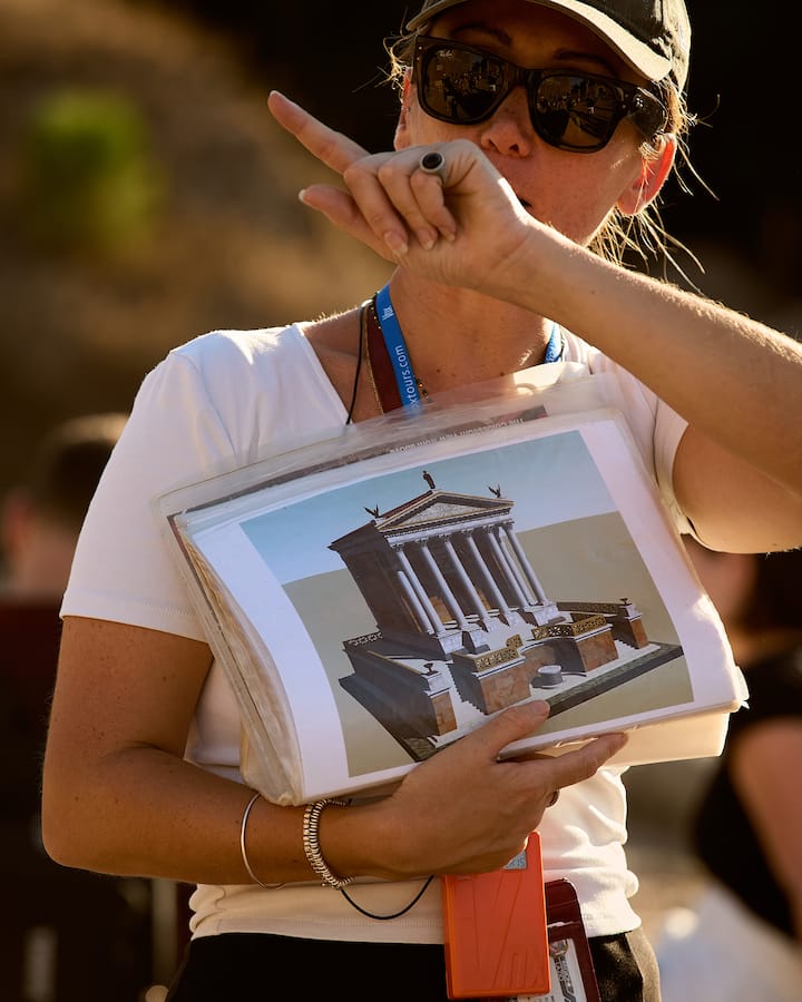 Tembelea Colosseum na Forum