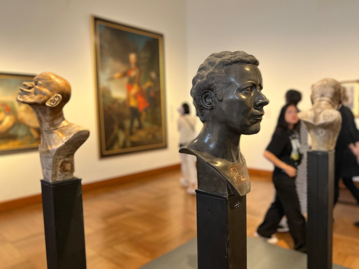 Enjoy a small group visit to Belvedere Palace