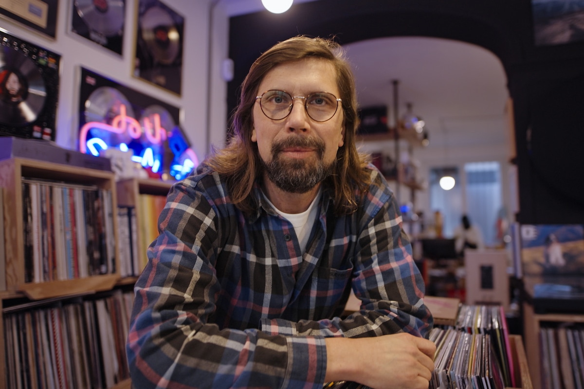 En boîte techno avec Pedro « Busy P » Winter