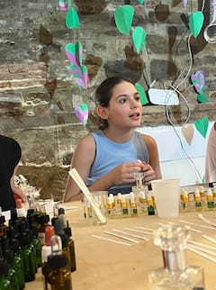 Vytvorte parfum pre deti na stretnutí vhodnom pre rodiny