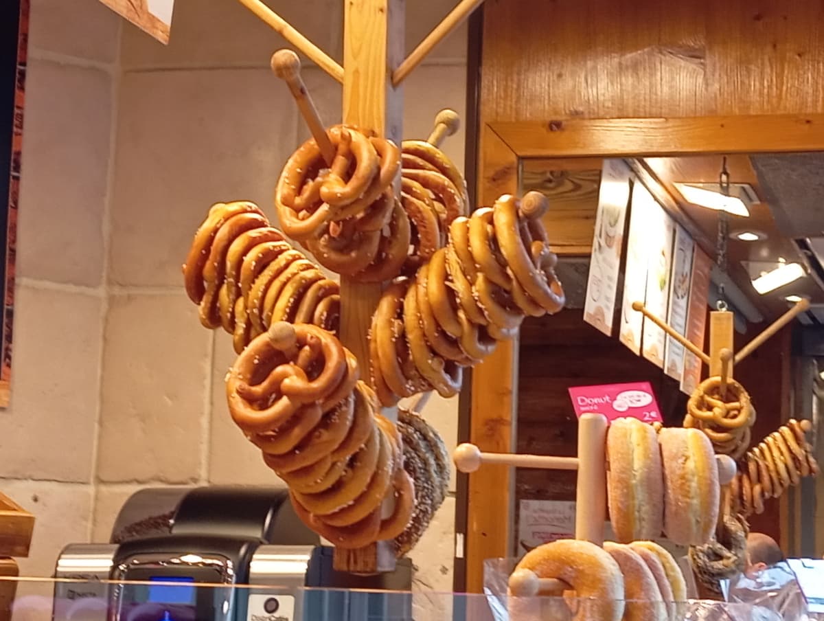 Innsbruck Food Tour with a Local - Full Meal