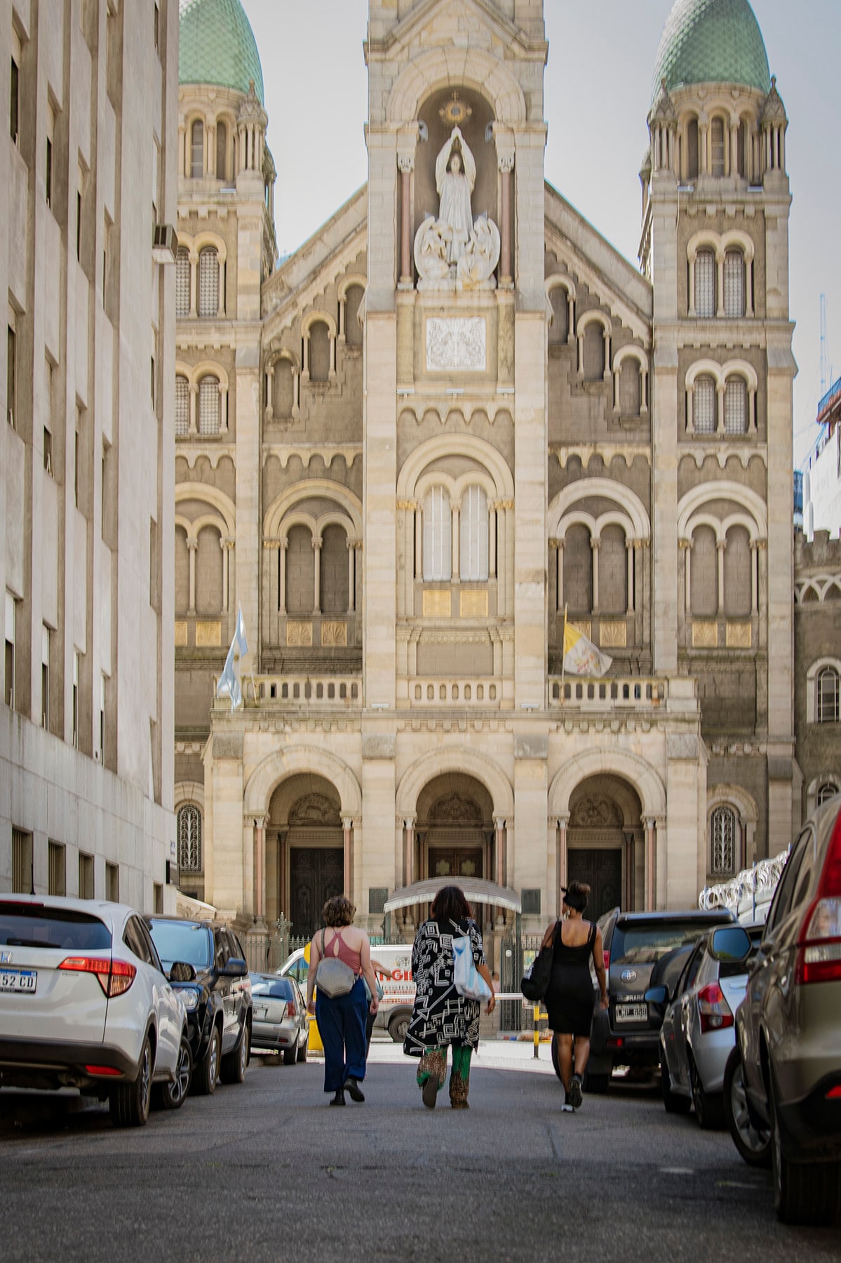 לשחק משחק משפחתי בזמן שאתם משוטטים ב - Recoleta