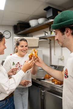 Taller de pan y cruasanes en París