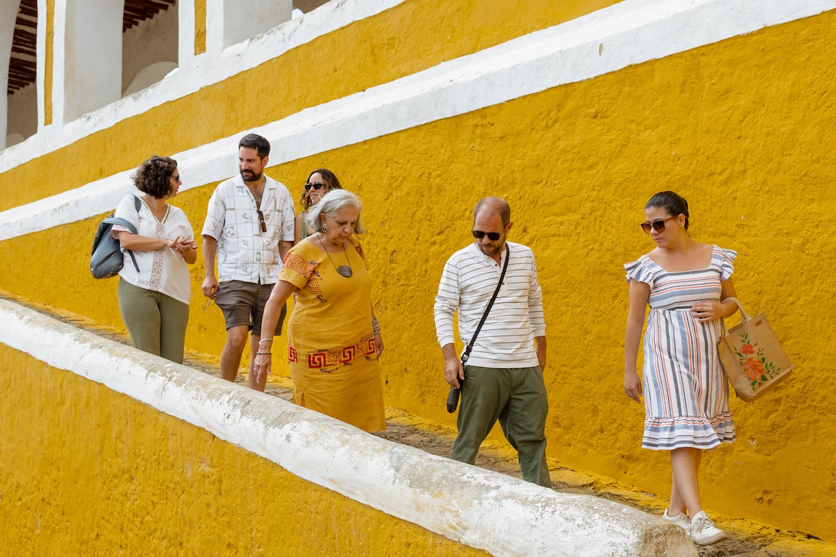 Experience Izamals history with a documentarian