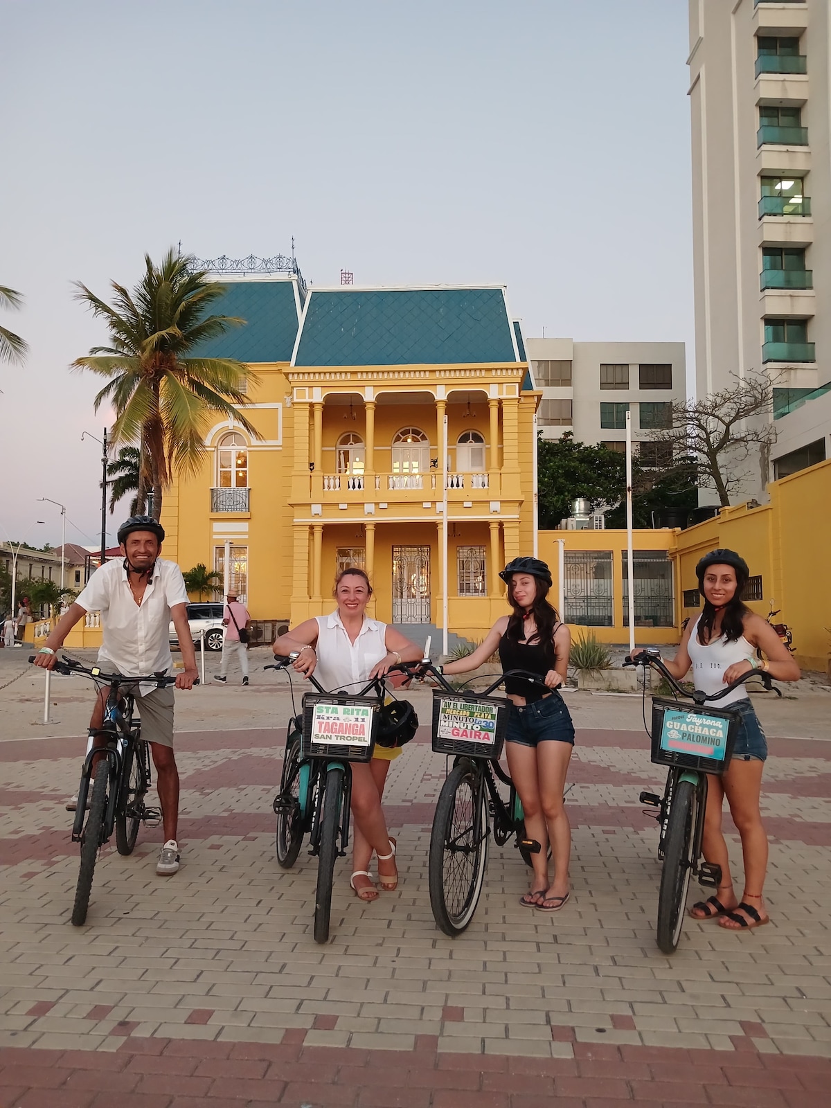 City Tour of Santa Marta Historic Center