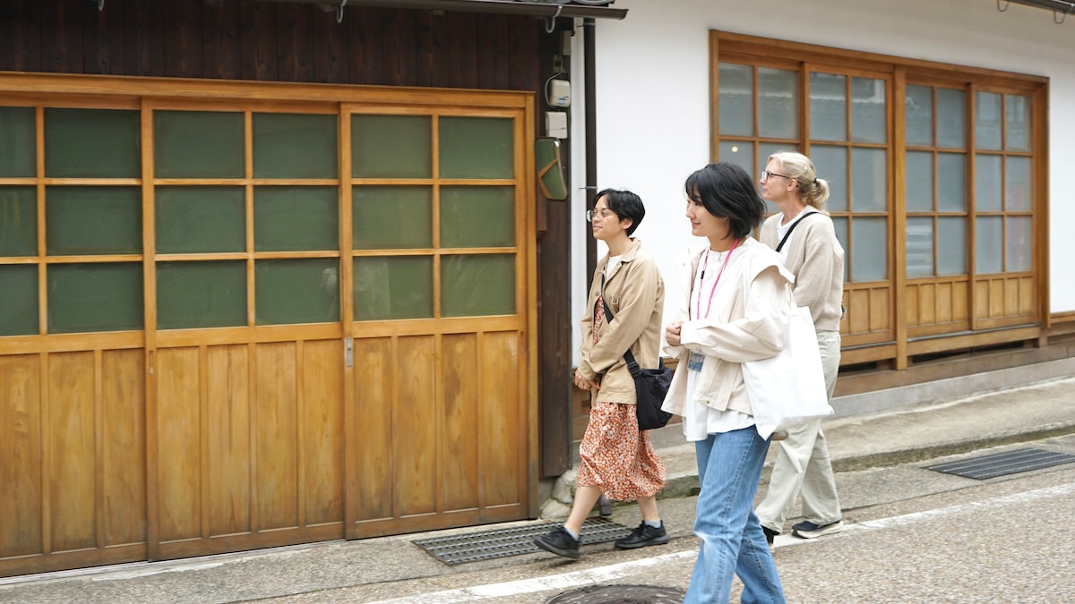 Ines Funaya & Boat Cruise : Meet the Local Life