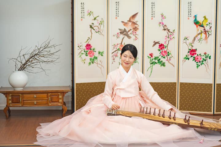 Kto-certified:35yr master's authentic gayageum art