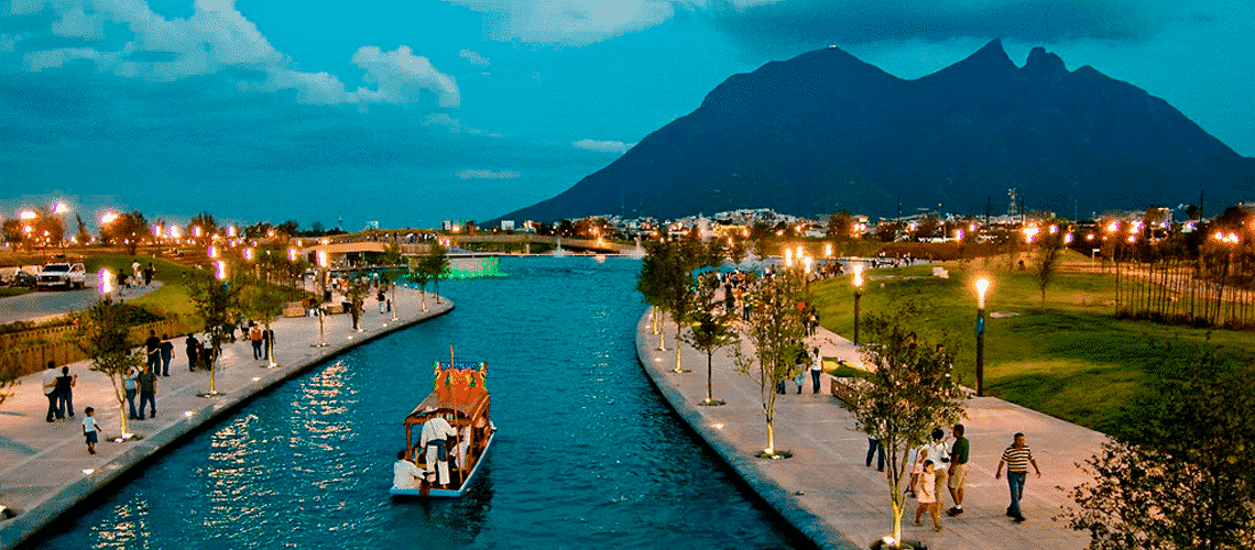 Macroplaza architectural walking tour