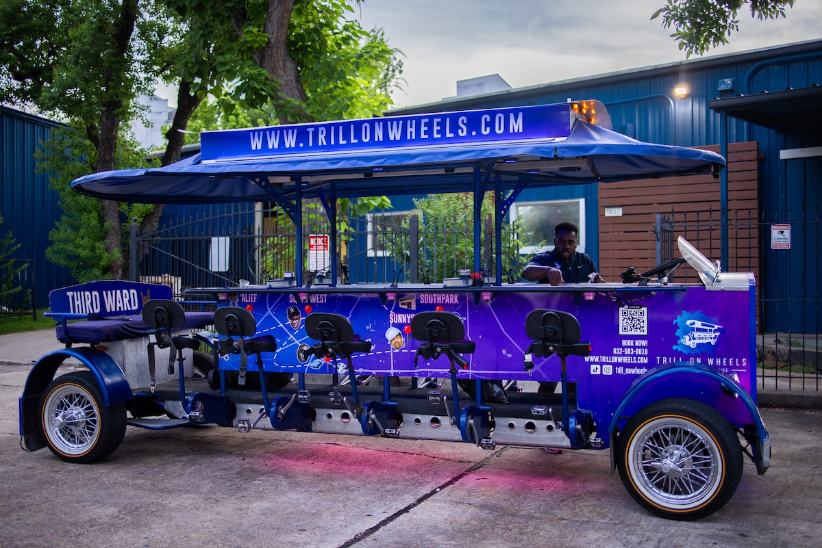 Tour Houston Culture on a Hip-Hop Party Bike