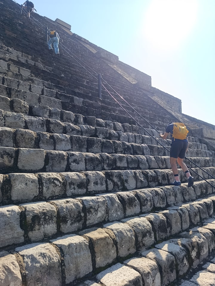 Teotihuacan me përvojë teatrale në shpellë