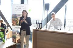 Visite de la cave avec dégustation et dégustation de vins