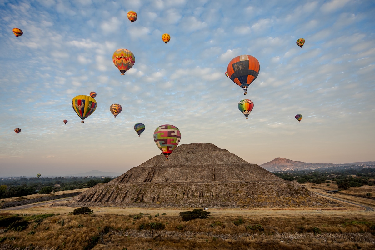 Balloon Flight and TeotihuacanTour from MexicoCity