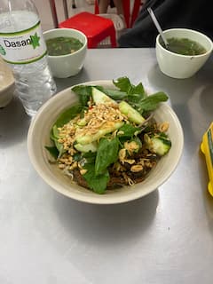 El recorrido privado de comida callejera de Hanói que recomiendan los lugareños
