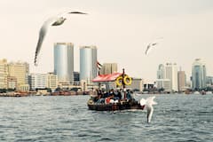 Zocos, paseo en abra, visita a Al Seef y Dubai Frame