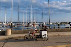 Recorre Newport en bicitaxi con un local durante 1 hora