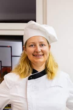 Cocina y come en el lago Mayor