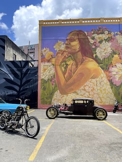 Посетете местните барове в Art District