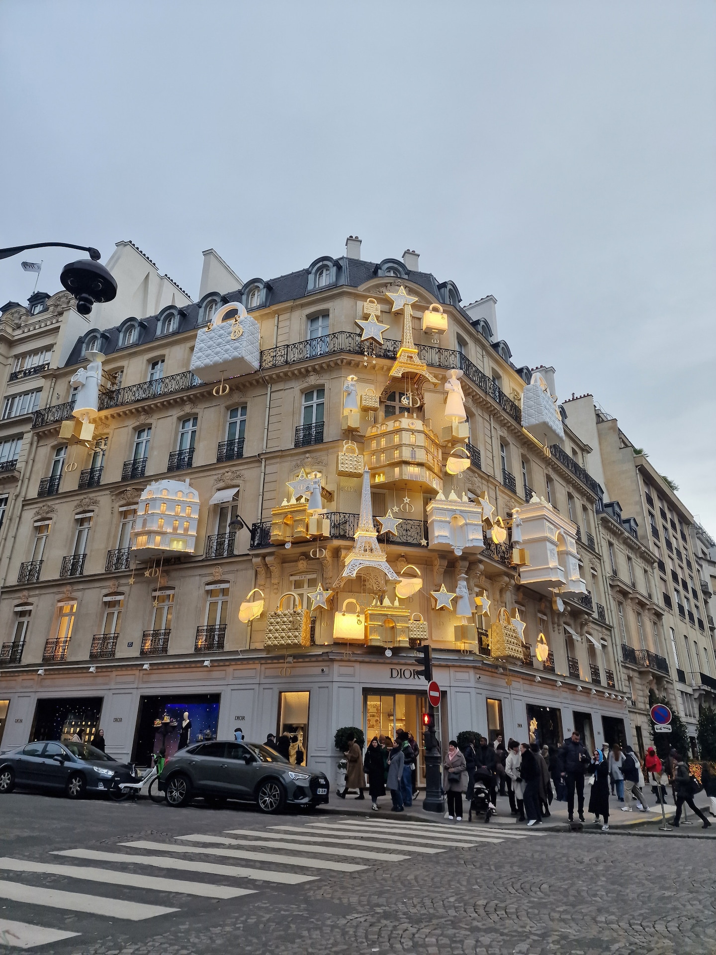 Fashion Tour Paris: Chanel, Dior, Sex and the City · ☆5.0