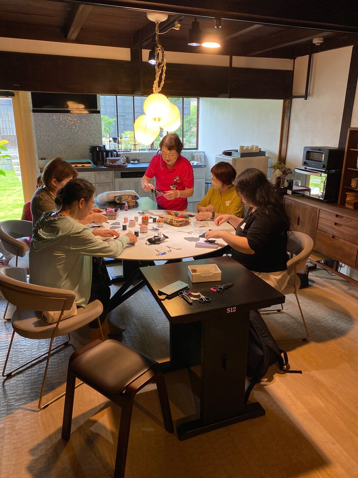 Tsuribina Handmade Experience
 Japanese dolls in silk kimonos