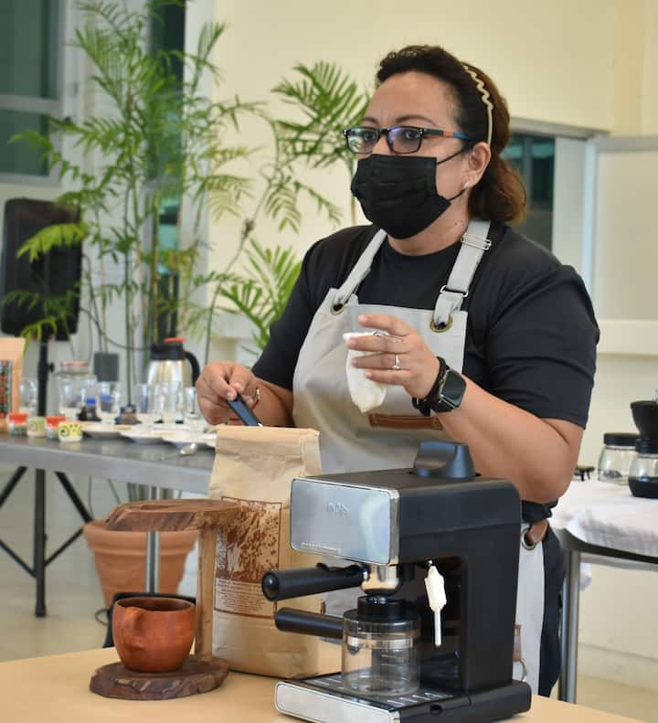 Coffee Tasting with Friends, Family or Couples