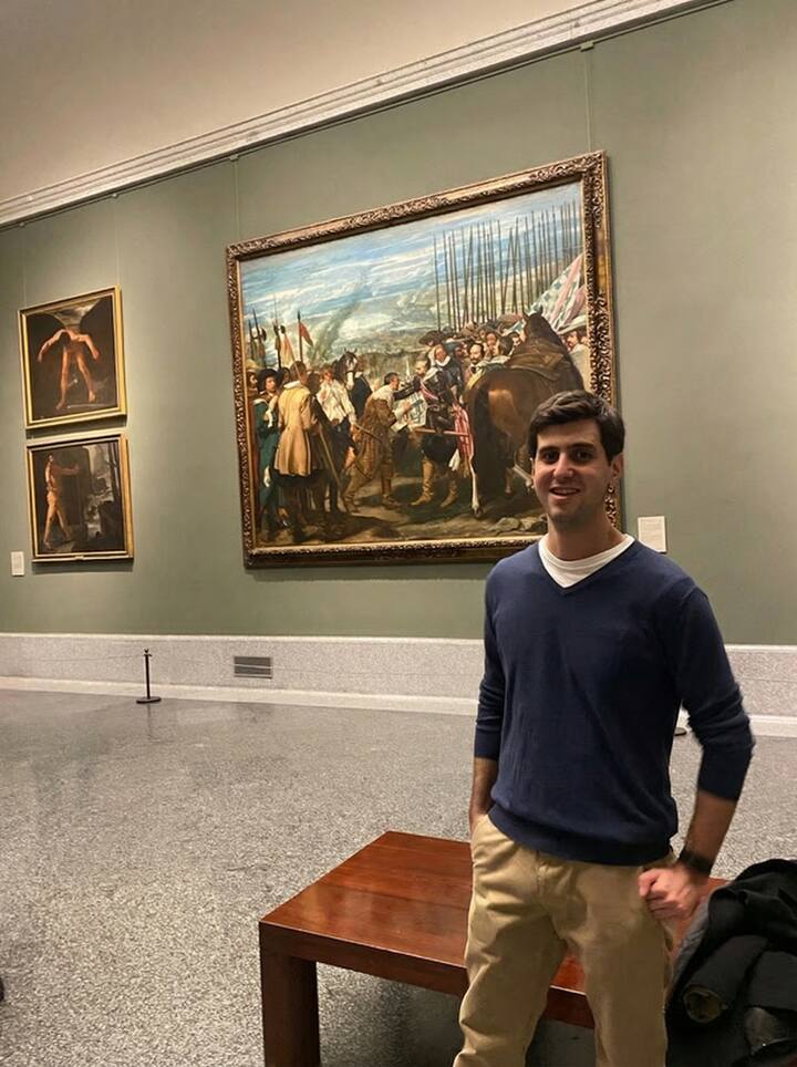 Mëso për artin dhe historinë nga një doktorant