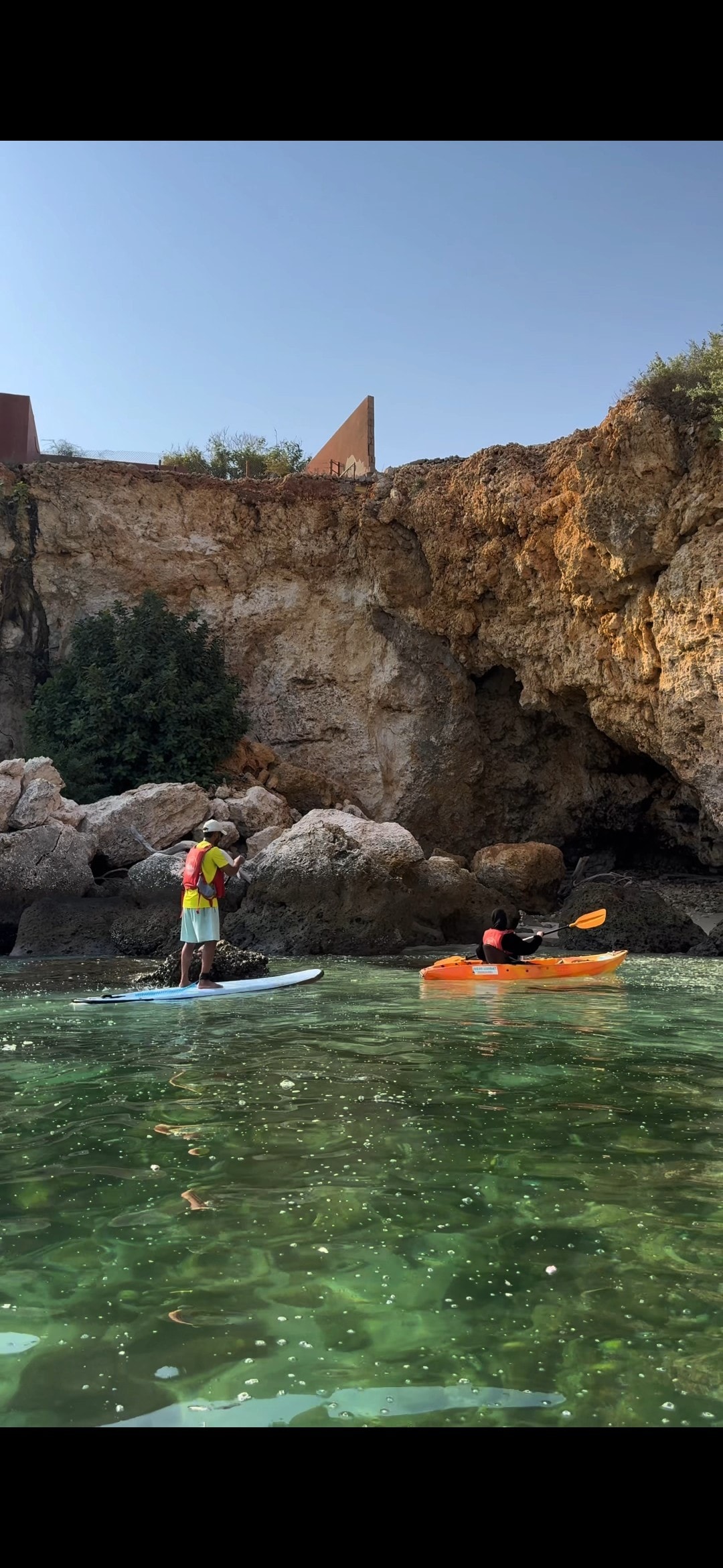 Kayak and e-bike Oman’s coastline