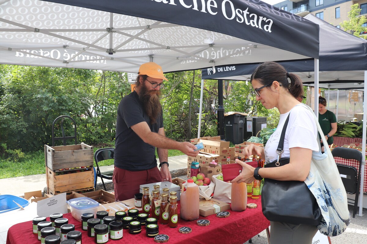 Discover Cap-Rouge on foot with a tasting