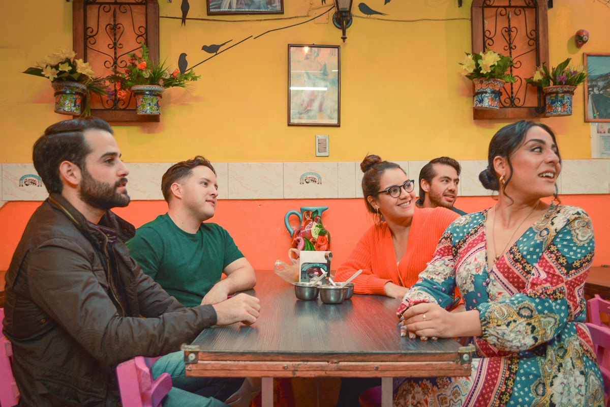 Moonlight walking food tour under the Puebla sky
