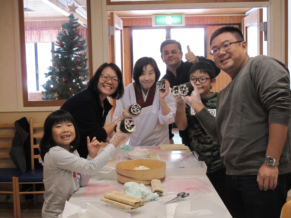 Eat your way through Japanese culture. Decorative sushi rolls