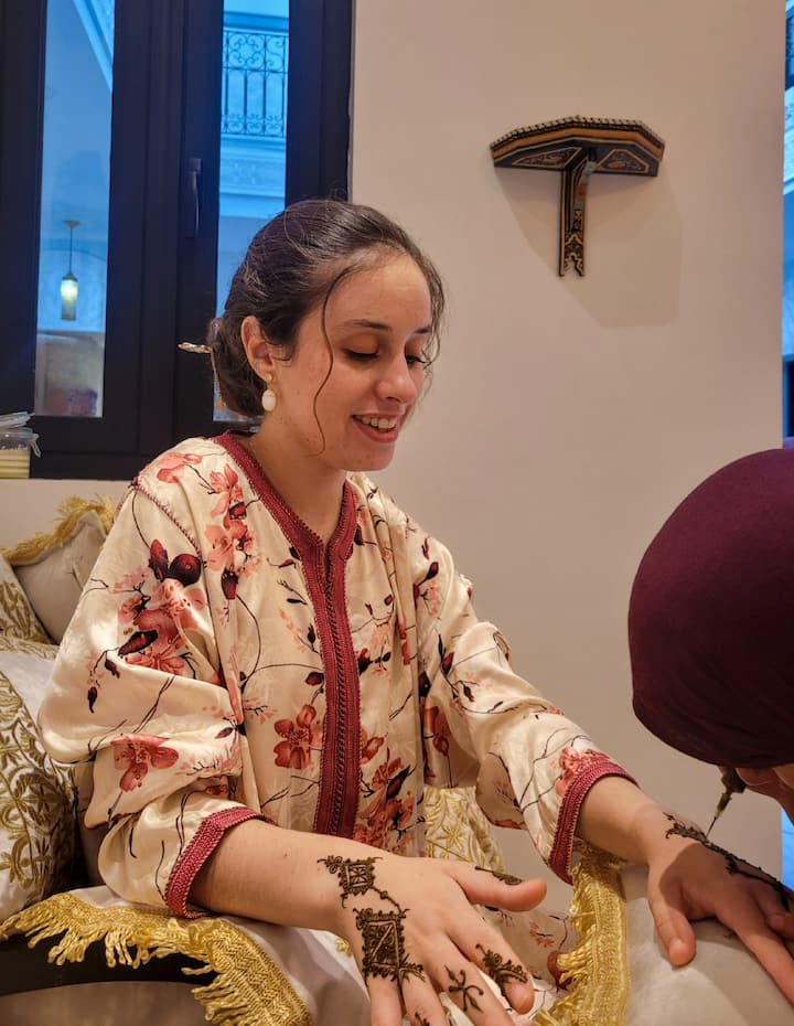 Moroccan Tea, Henna & Dance