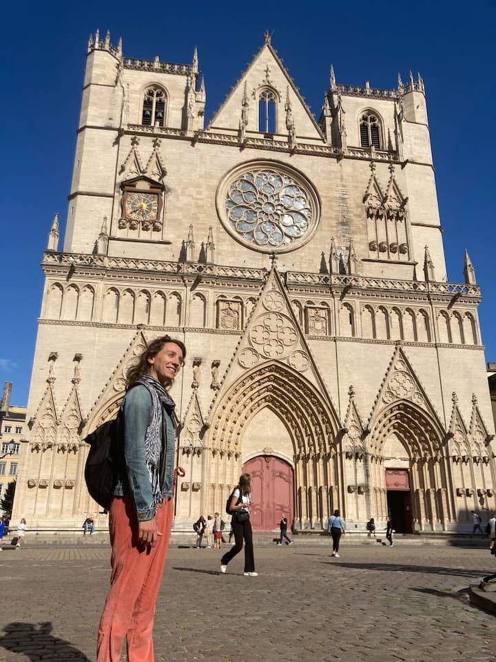 გაერთიანების კულტურული მემკვიდრეობის სიაში შეტანილი ლიონის უბნის მონახულება