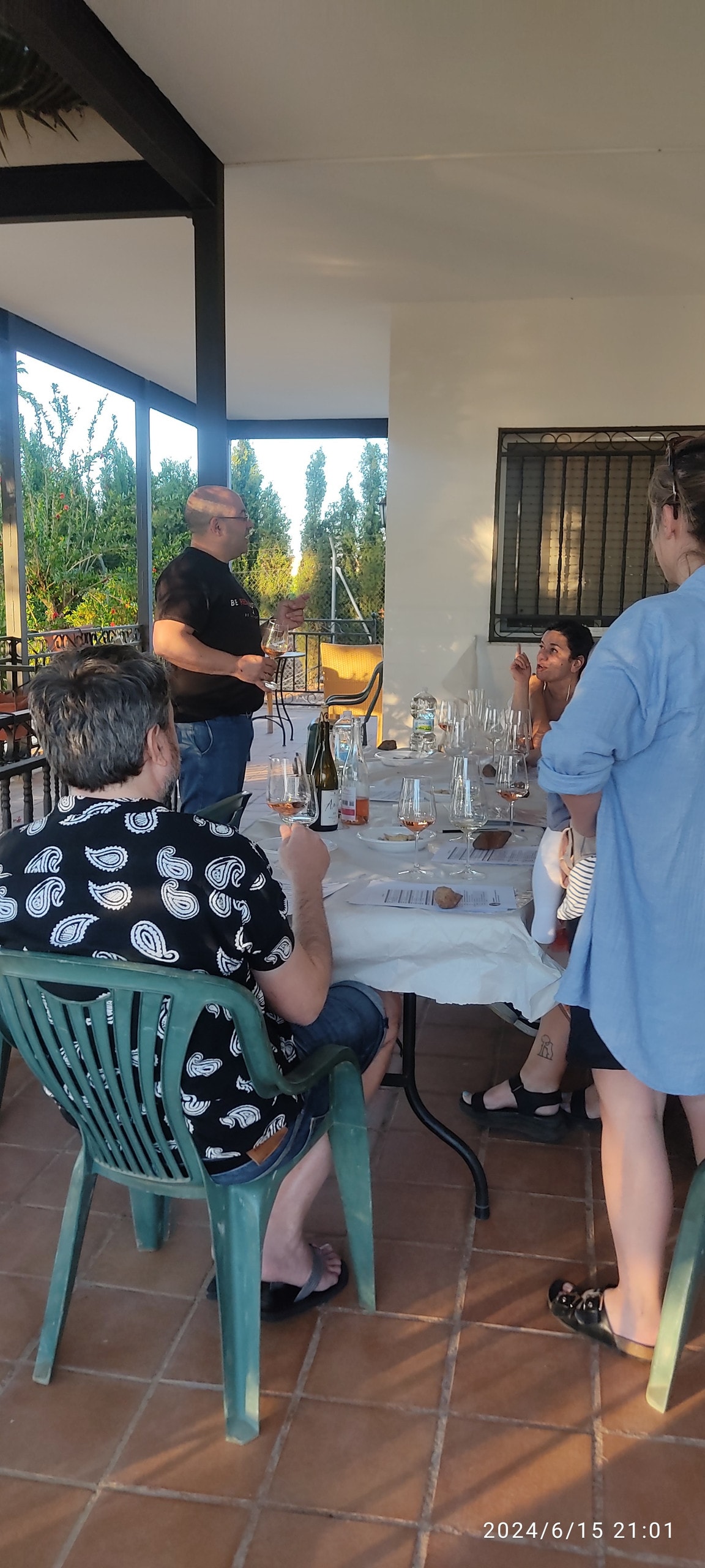 Taste wines selected for you like an expert