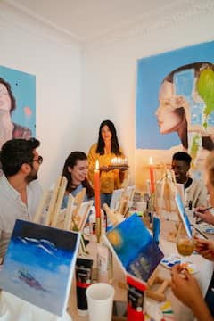 ליצור ציורים בסטודיו פריזאי קלאסי