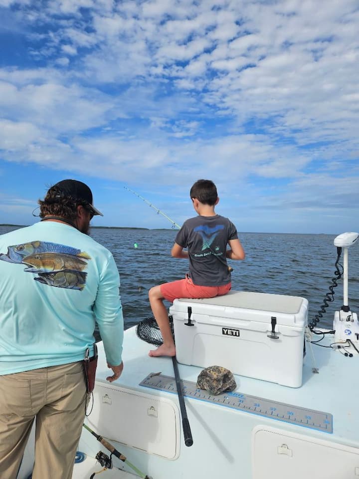 Крайбрежен риболов и събиране на миди