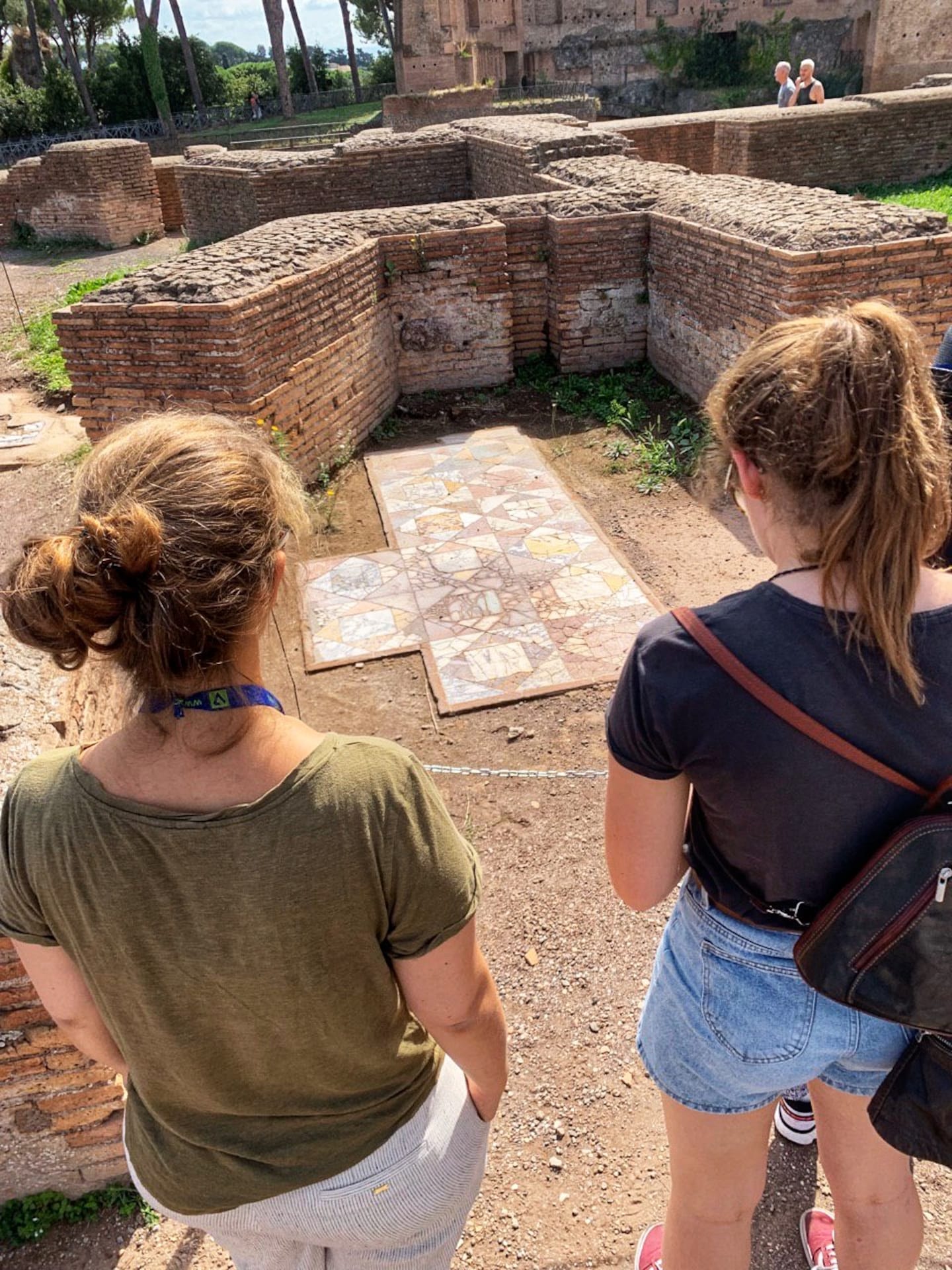The Colosseum & Forum with an Archaeologist · ☆4.93