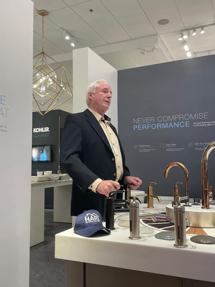 Пазарувайте от Elephants Trunk с експерт по дизайн