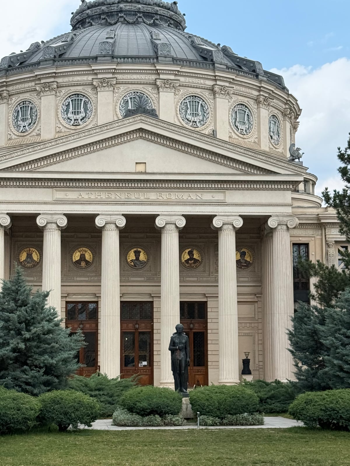 Guided tour of the Romanian Athenaeum