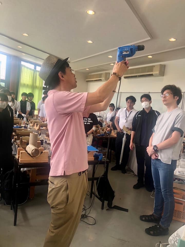 კიოტოში ჩხირების ოსტატთან ერთად
ხელნაკეთი   
ბამბუკის ჩხირების დამზადების გამოცდილება 　