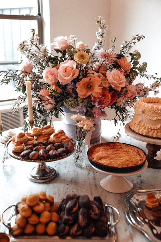 Floral arranging workshop with local flowers