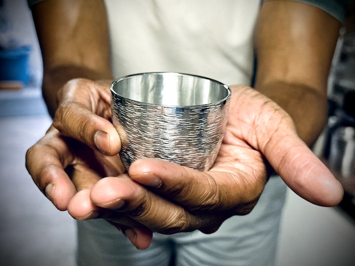 Private workshop in Kyoto to make a tin sake cup with a metal