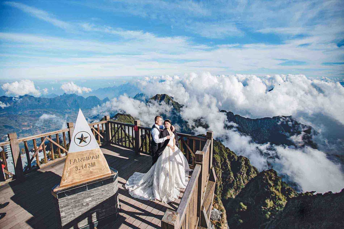 Fansipan Cable Car, Cat Cat Village, Moana Tour