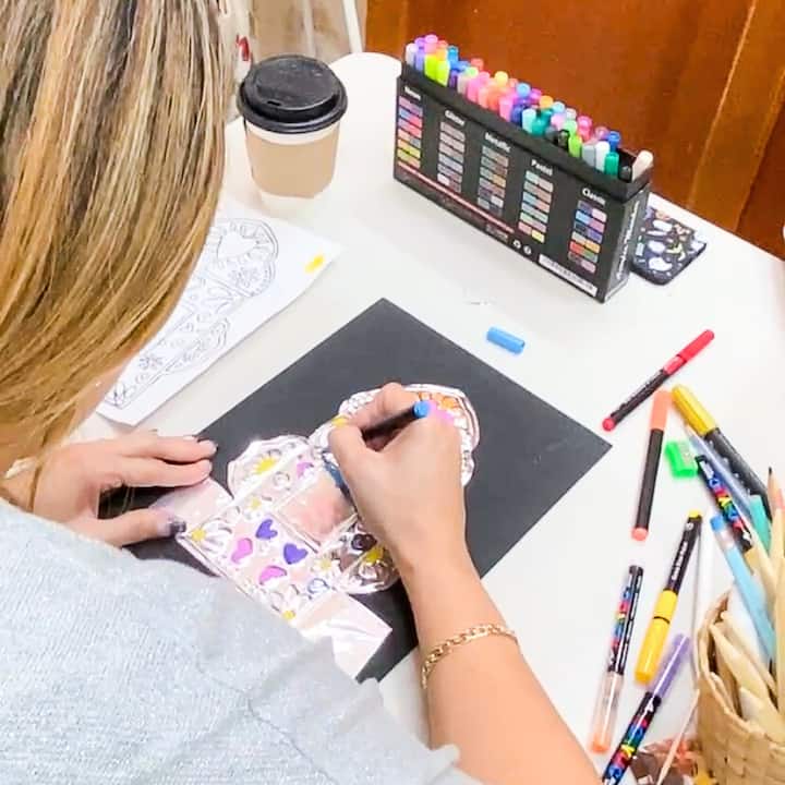 टिनपासून बनवलेल्या मेक्सिकन निशाना कार्यशाळा