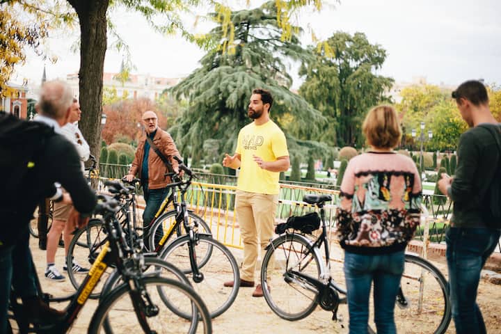 ველოსიპედის ტური ისტორიითა და იუმორით