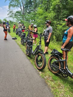Tour guiado en bicicleta eléctrica: tacos, margaritas e historia