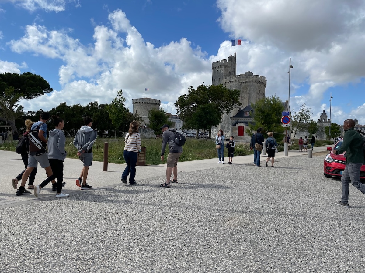 La Rochelle Private Walking Tour with Local